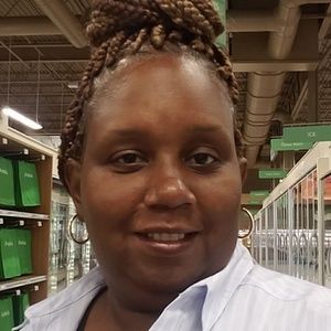 Meet your Posher, Renoshia